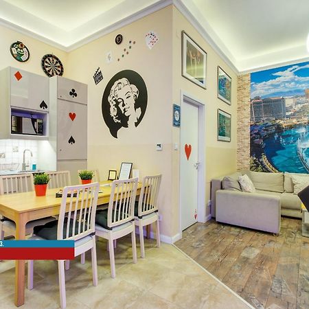 Little Americas Main Street Apartments Budapest Extérieur photo