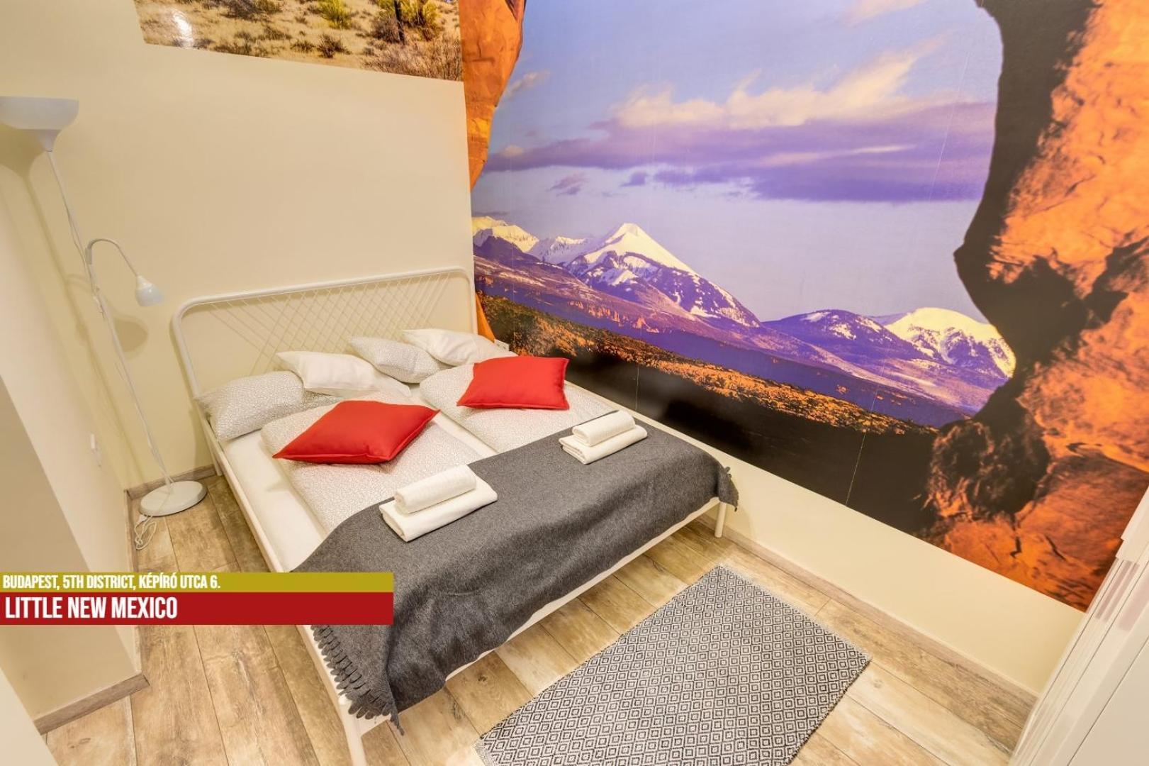 Little Americas Main Street Apartments Budapest Extérieur photo