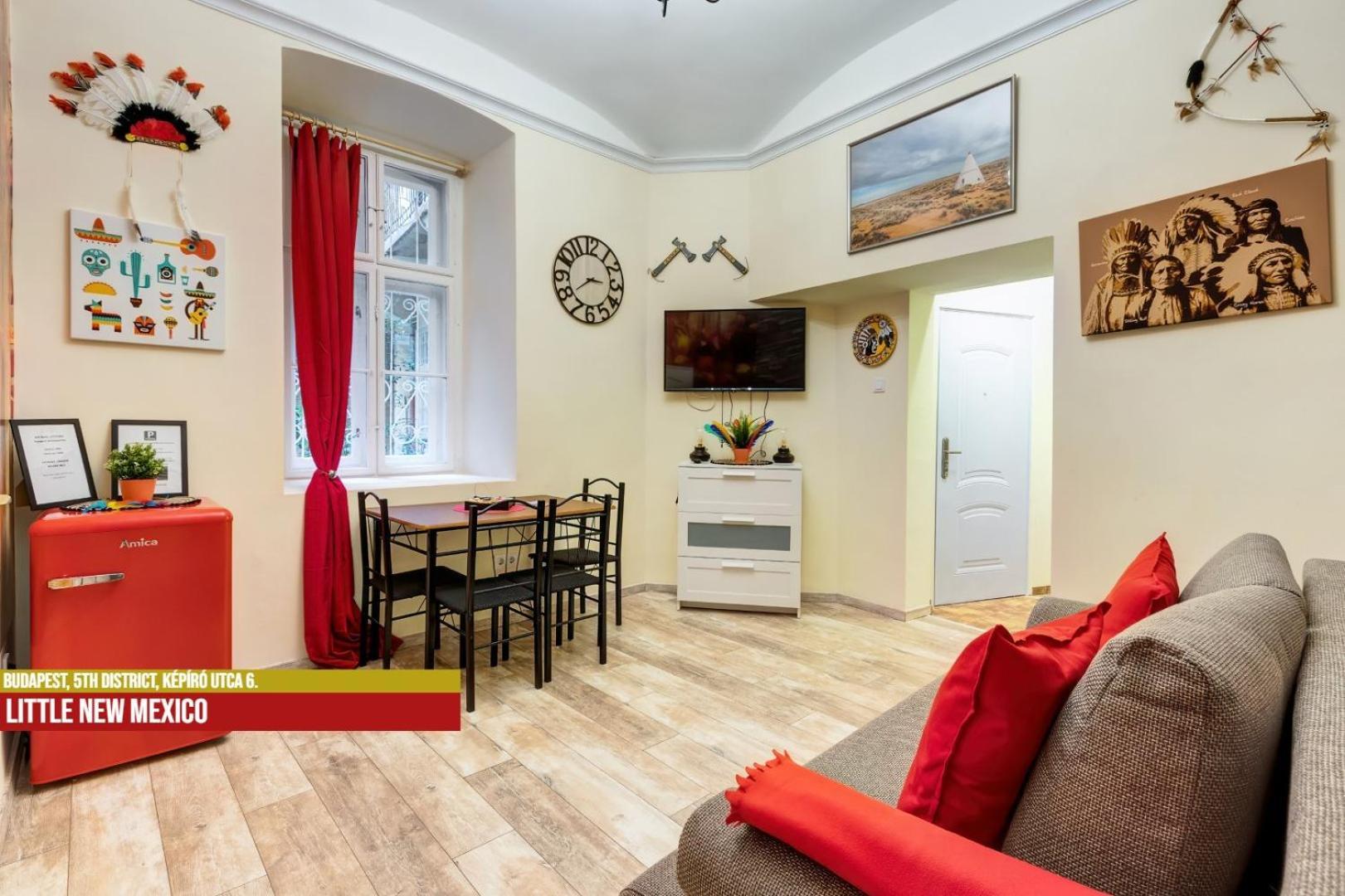 Little Americas Main Street Apartments Budapest Extérieur photo