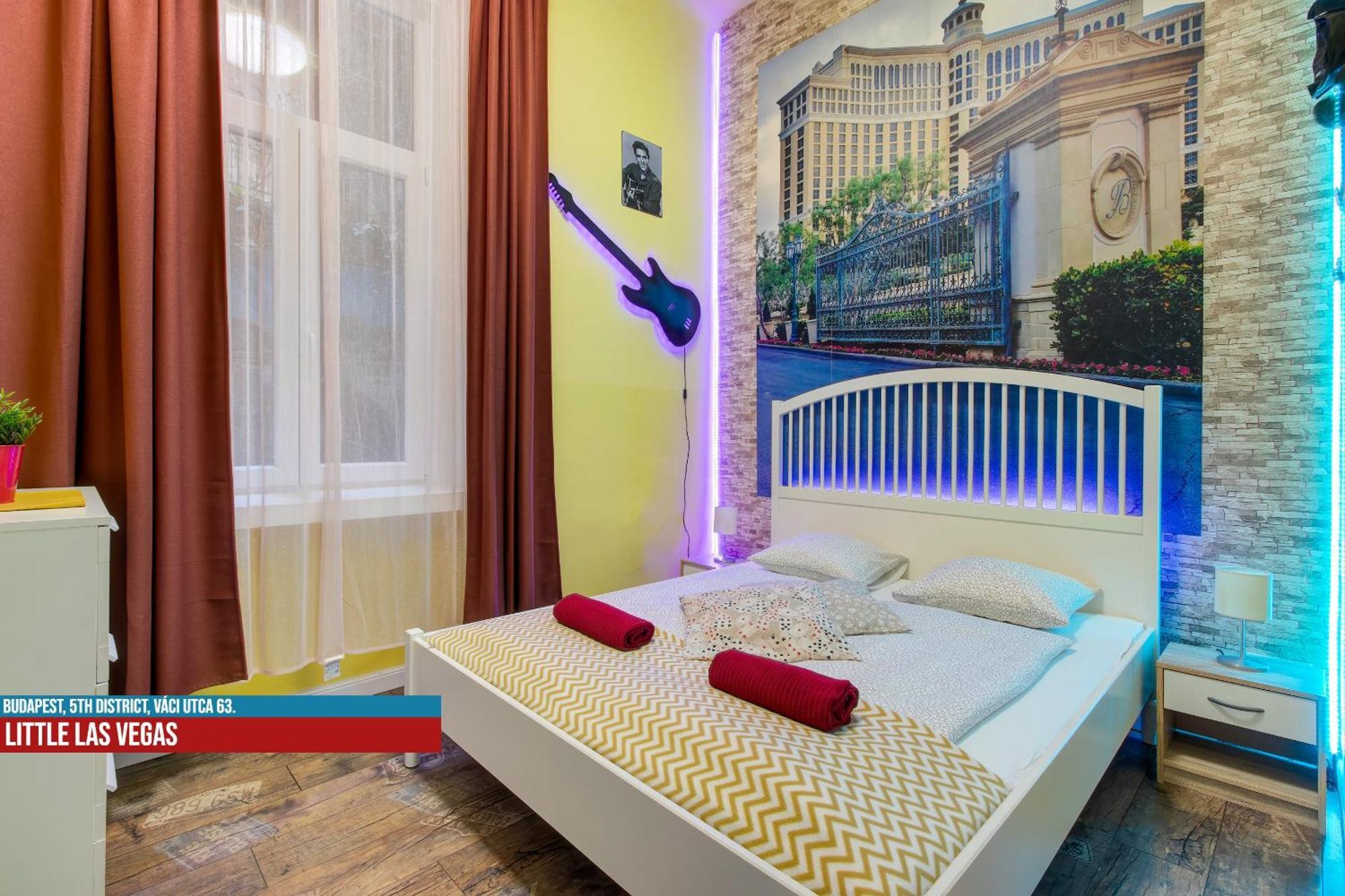 Little Americas Main Street Apartments Budapest Extérieur photo