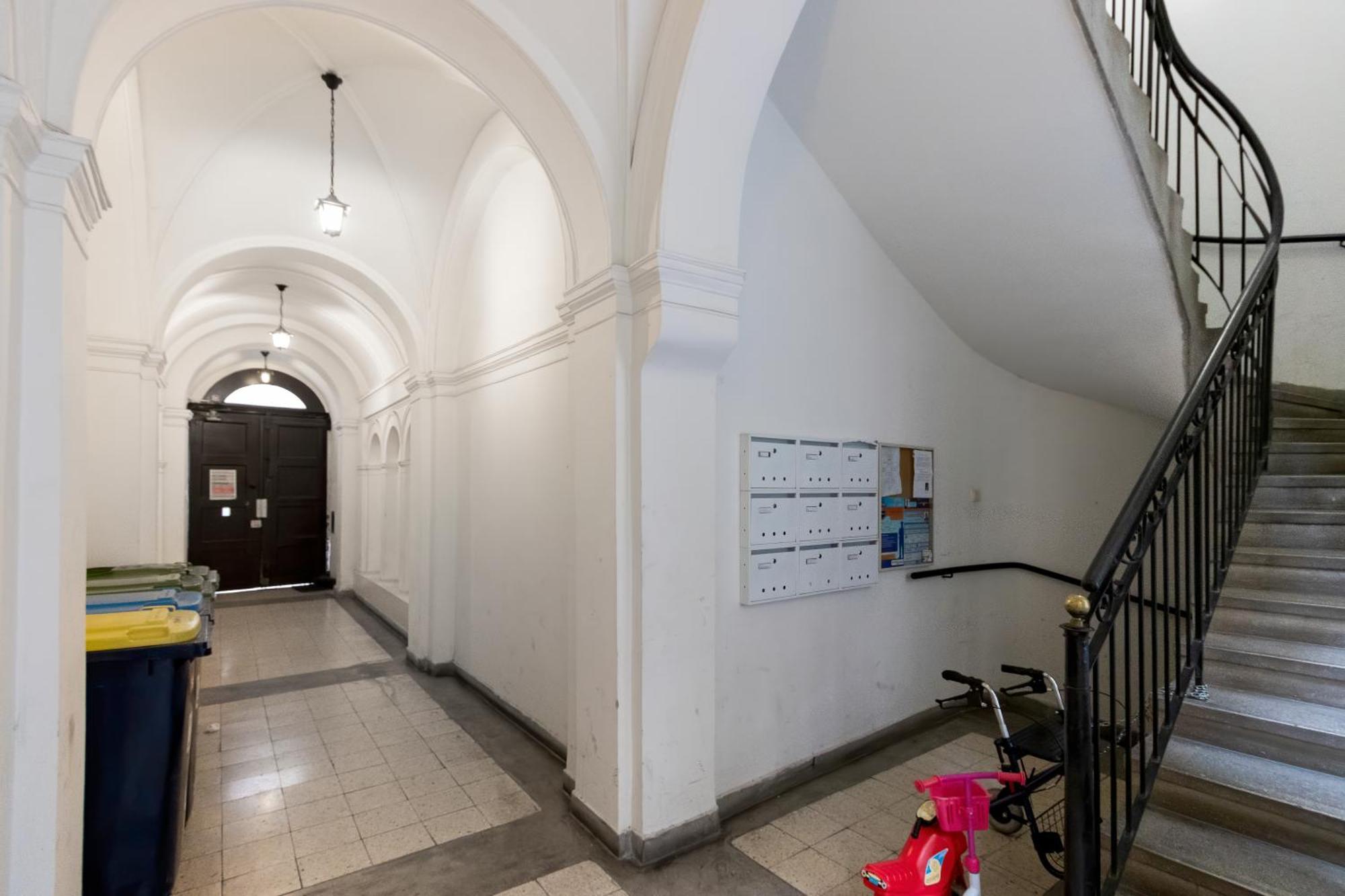 Little Americas Main Street Apartments Budapest Extérieur photo