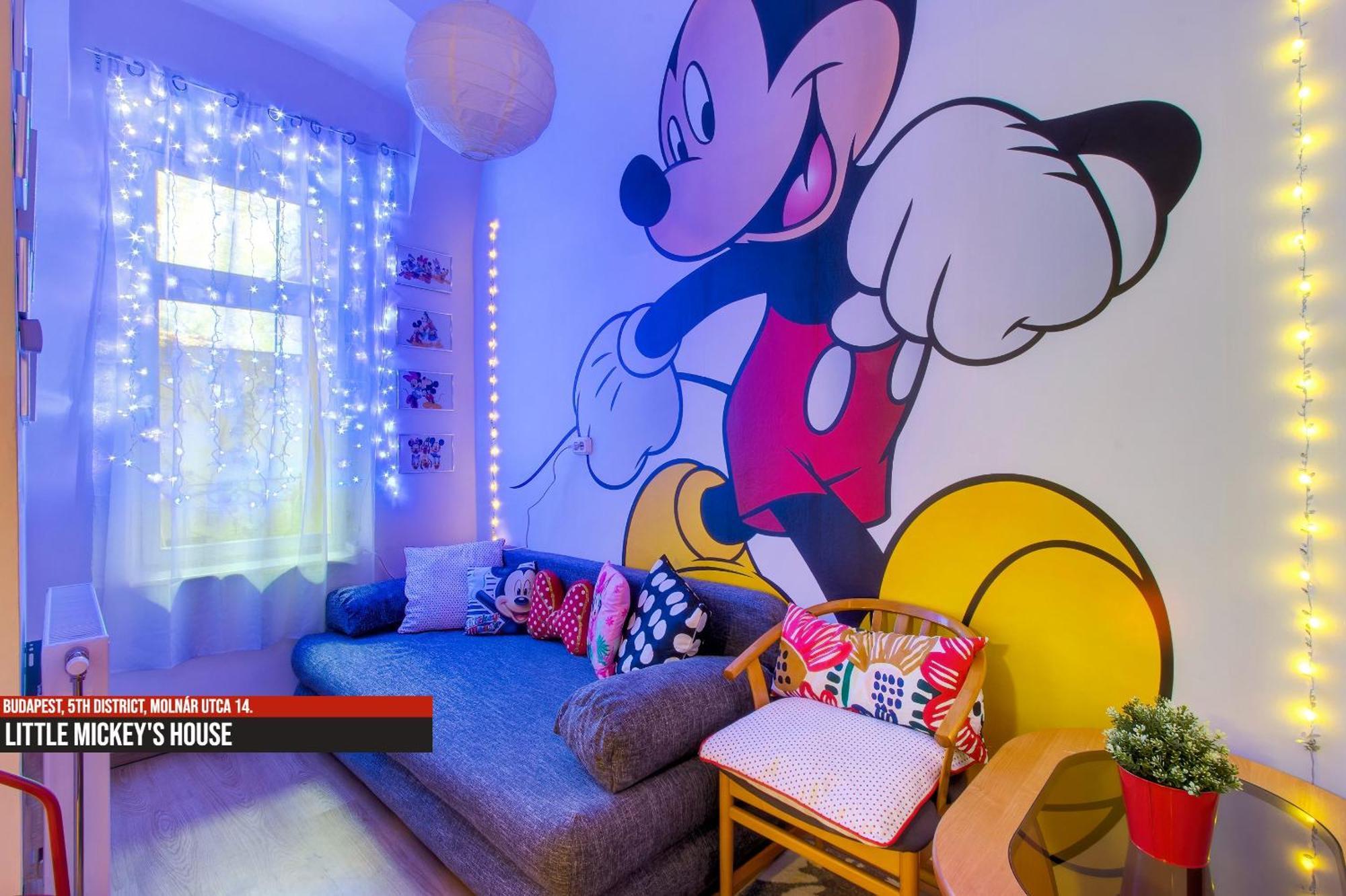 Little Americas Main Street Apartments Budapest Extérieur photo